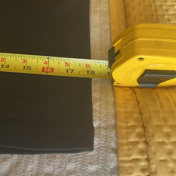 Ladies Tank/Sleeveless Top Black w/pink stones size S (label missing) - Picture 4 of 6